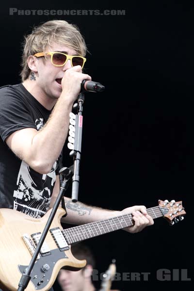 ALL TIME LOW - 2010-08-27 - SAINT CLOUD - Domaine National - Grande Scene - 